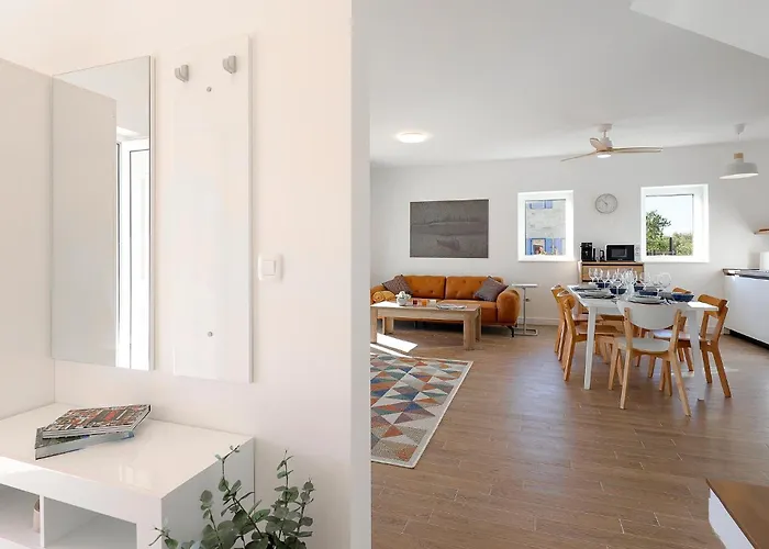 Ferienhaus Lovely In *