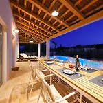 度假居 Beautiful Home In Pasman *